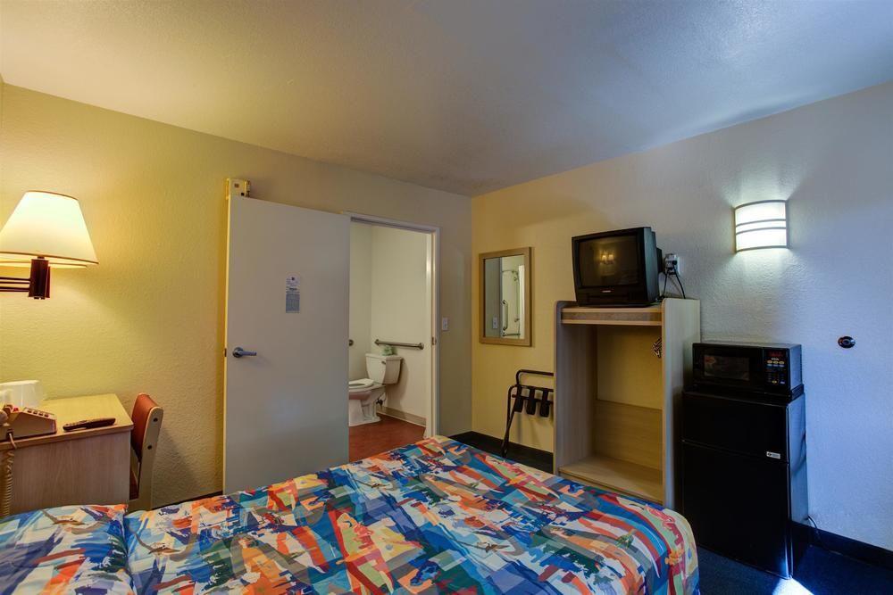 Motel 6-Kelso, Wa - Mt. St. Helens Esterno foto