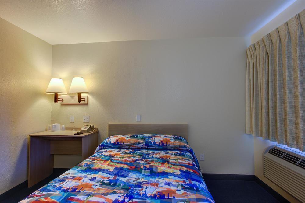Motel 6-Kelso, Wa - Mt. St. Helens Esterno foto