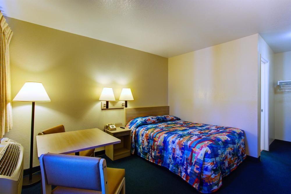 Motel 6-Kelso, Wa - Mt. St. Helens Esterno foto