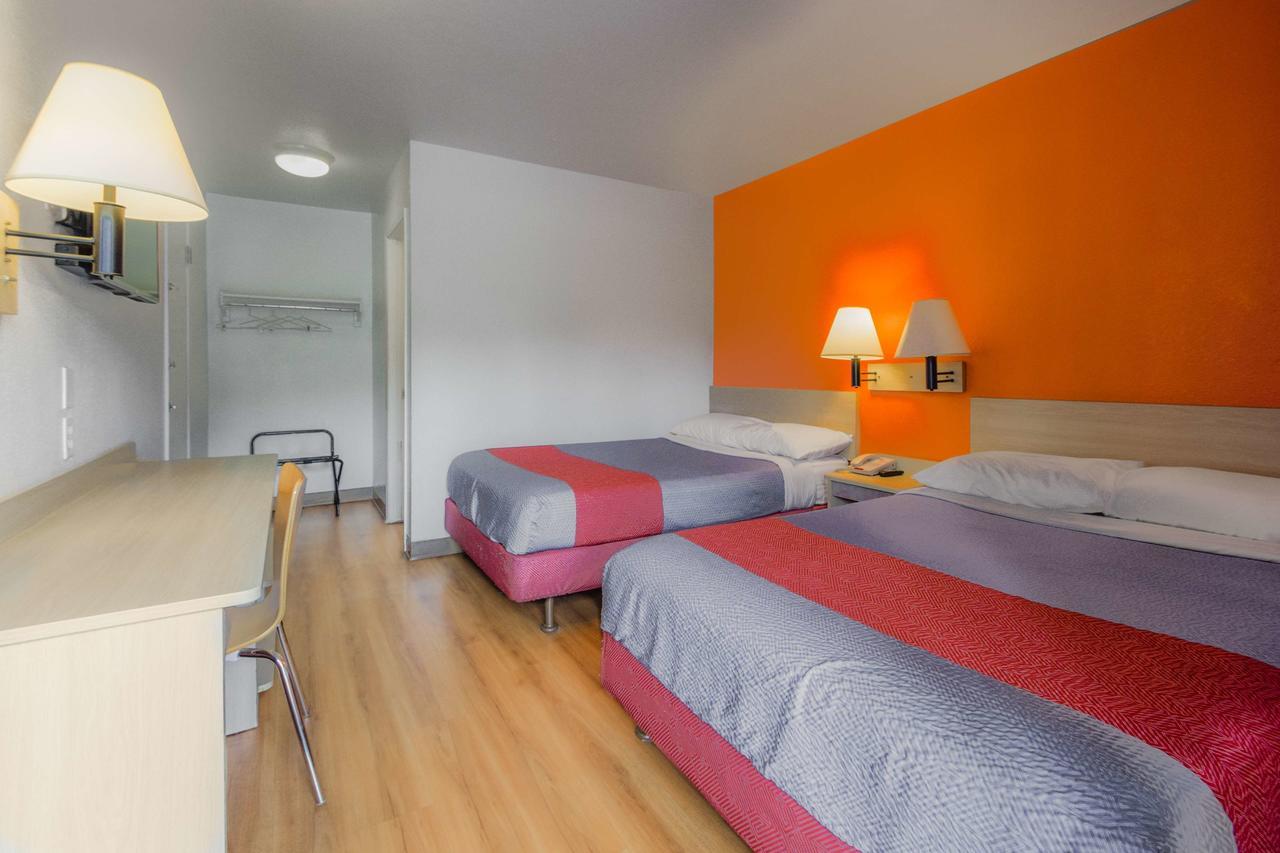 Motel 6-Kelso, Wa - Mt. St. Helens Esterno foto