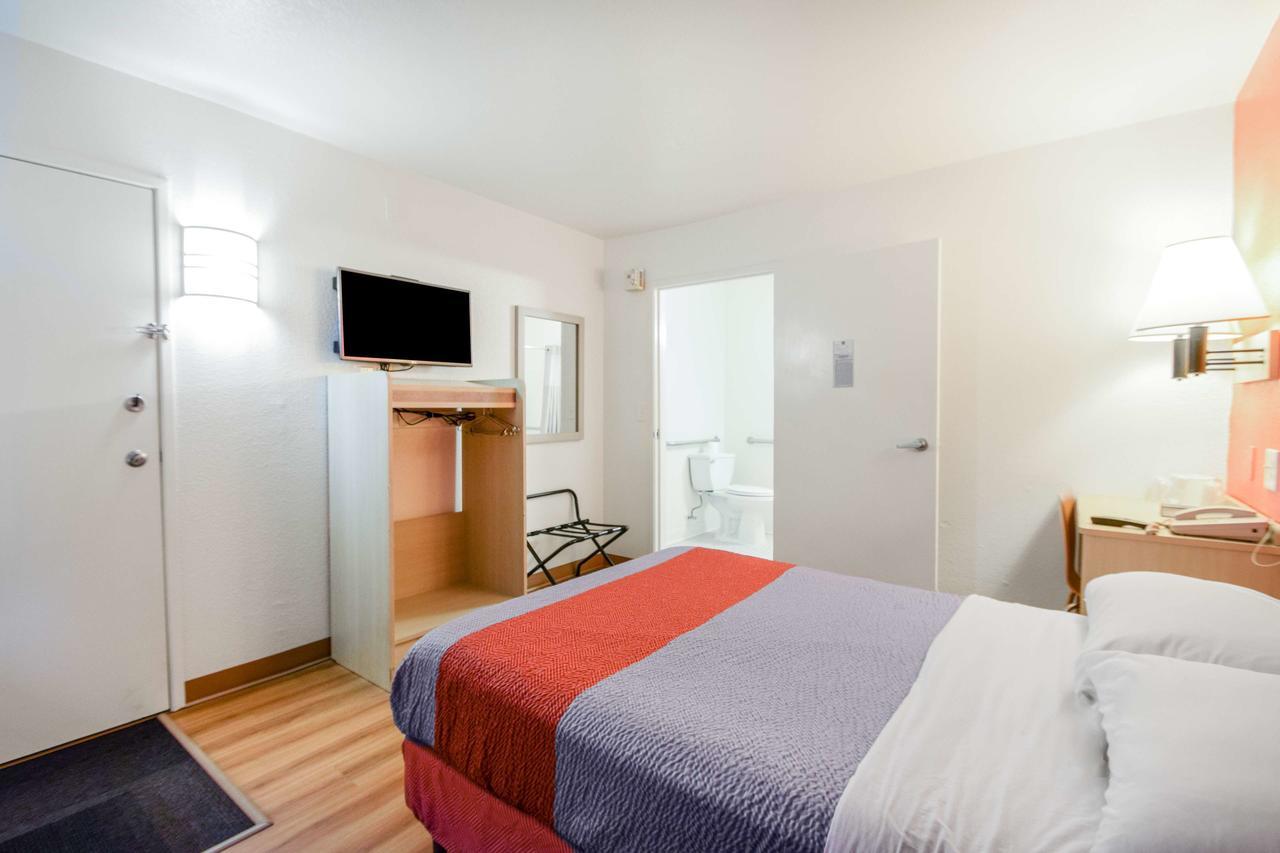 Motel 6-Kelso, Wa - Mt. St. Helens Esterno foto