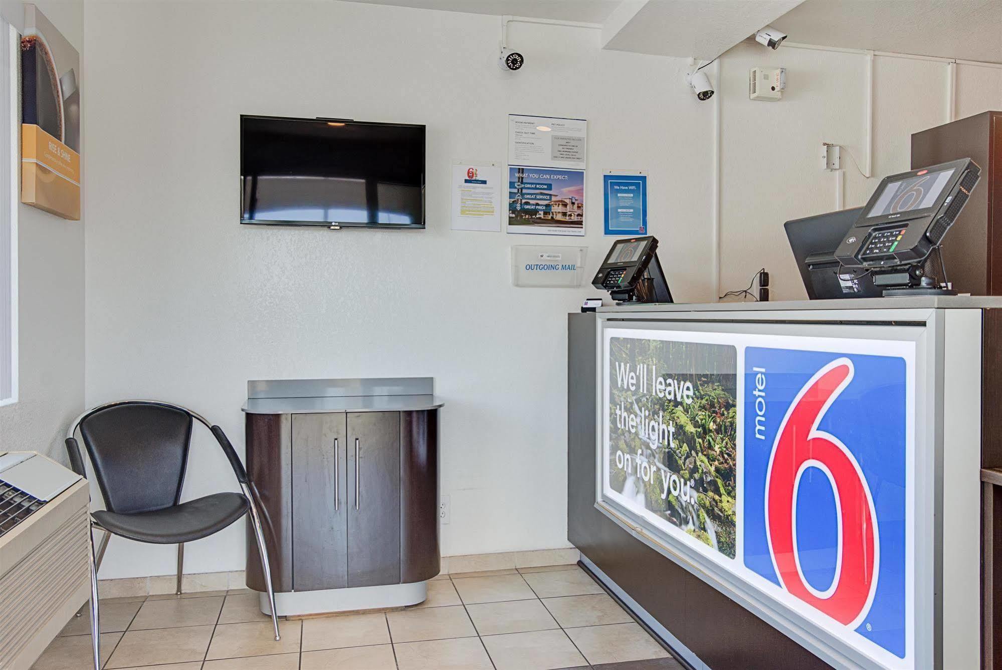 Motel 6-Kelso, Wa - Mt. St. Helens Esterno foto
