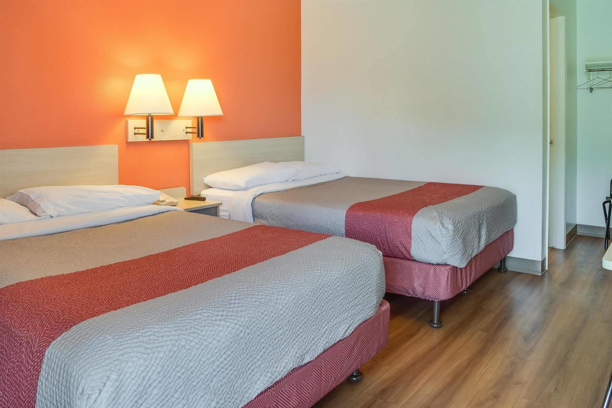 Motel 6-Kelso, Wa - Mt. St. Helens Esterno foto