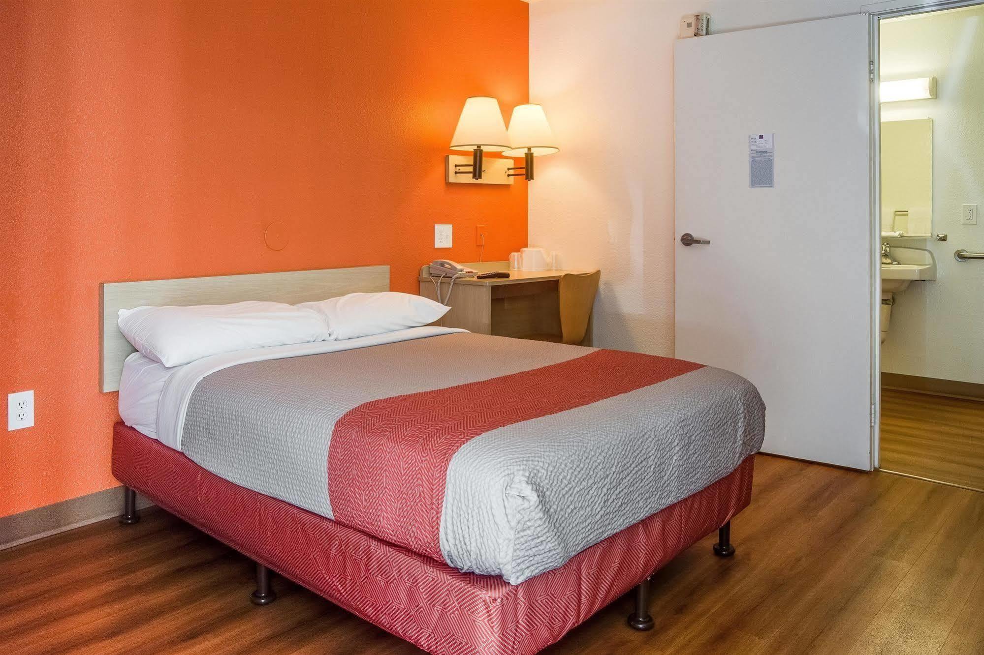 Motel 6-Kelso, Wa - Mt. St. Helens Esterno foto
